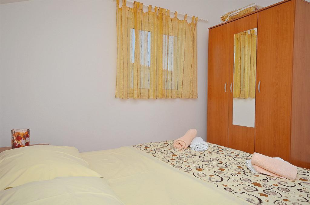 Apartments Sime Vodice Bagian luar foto