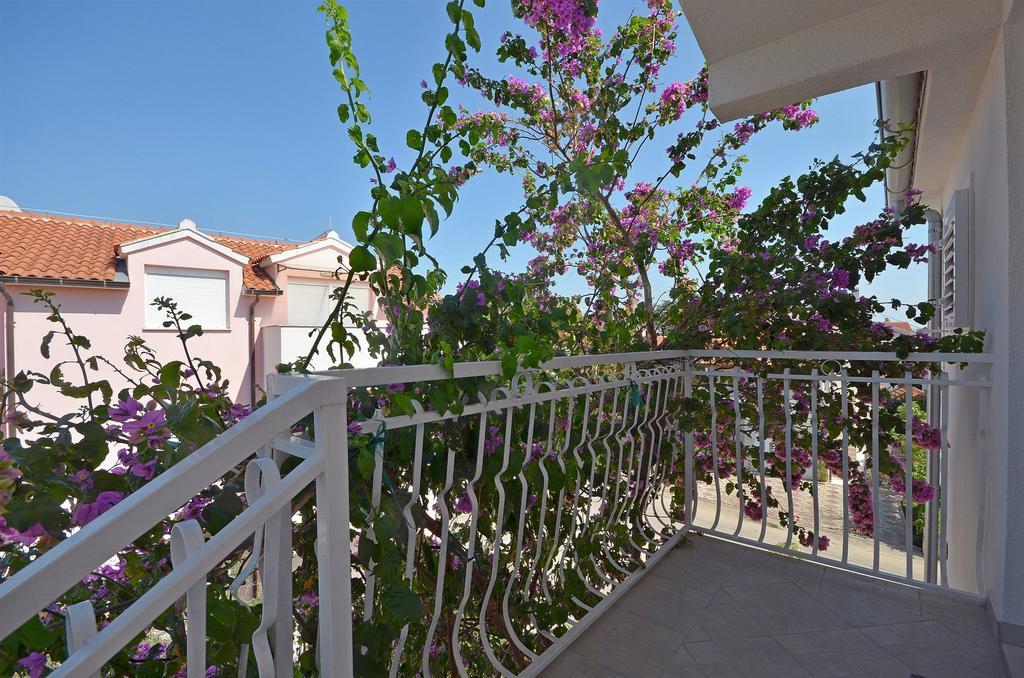 Apartments Sime Vodice Bagian luar foto